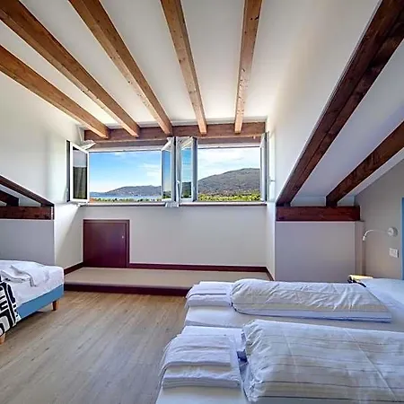 Isolino Hotel 3*